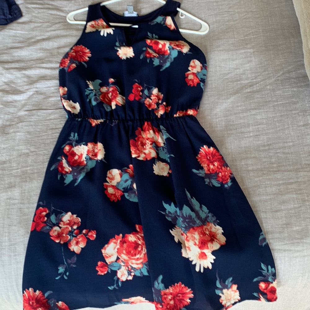Market & spruce sleeveless floral dress. Knee length.